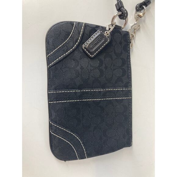 COACH SMALL BLACK CANVAS SIGNATURE PRINT WRISTLET / WALLET - Picture 3 of 7